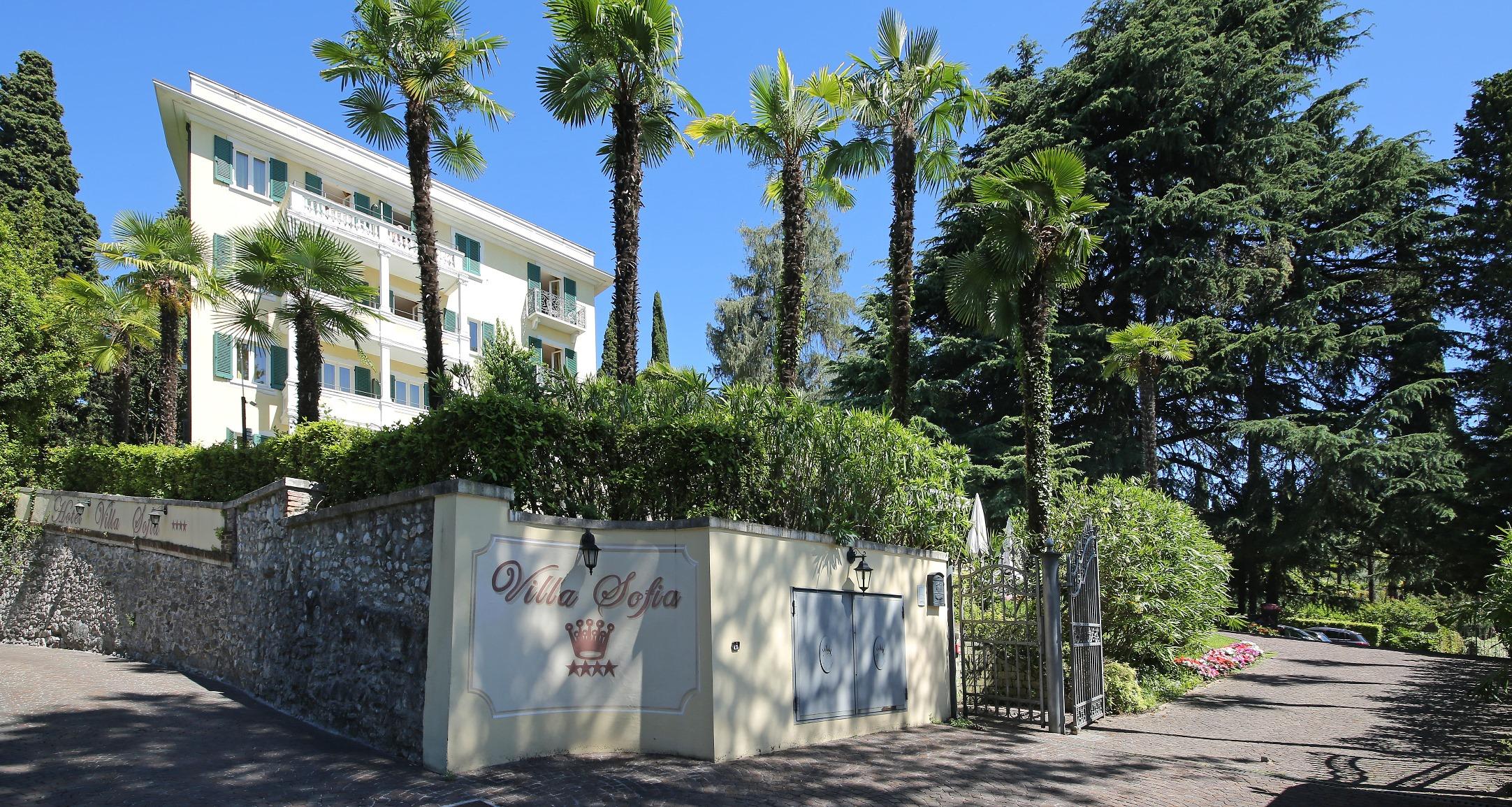 Villa Sofia Hotel Gardone Riviera Exterior foto